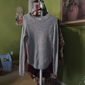 Chic Gray Knit Sweater